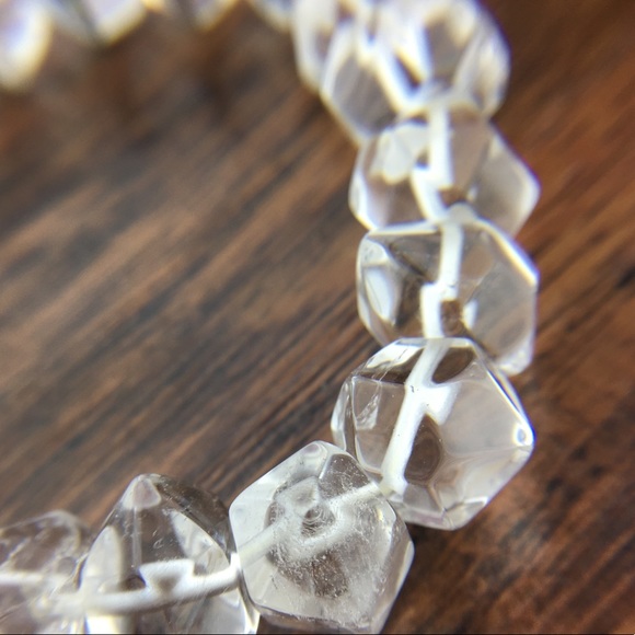 Quartz Crystal Bead Stretch Bracelet - Picture 4 of 8